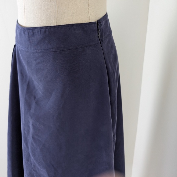 Club Monaco Midi Skirt Asymmetrical Loose Lightweight Flowy High Rise Navy - Picture 7 of 10